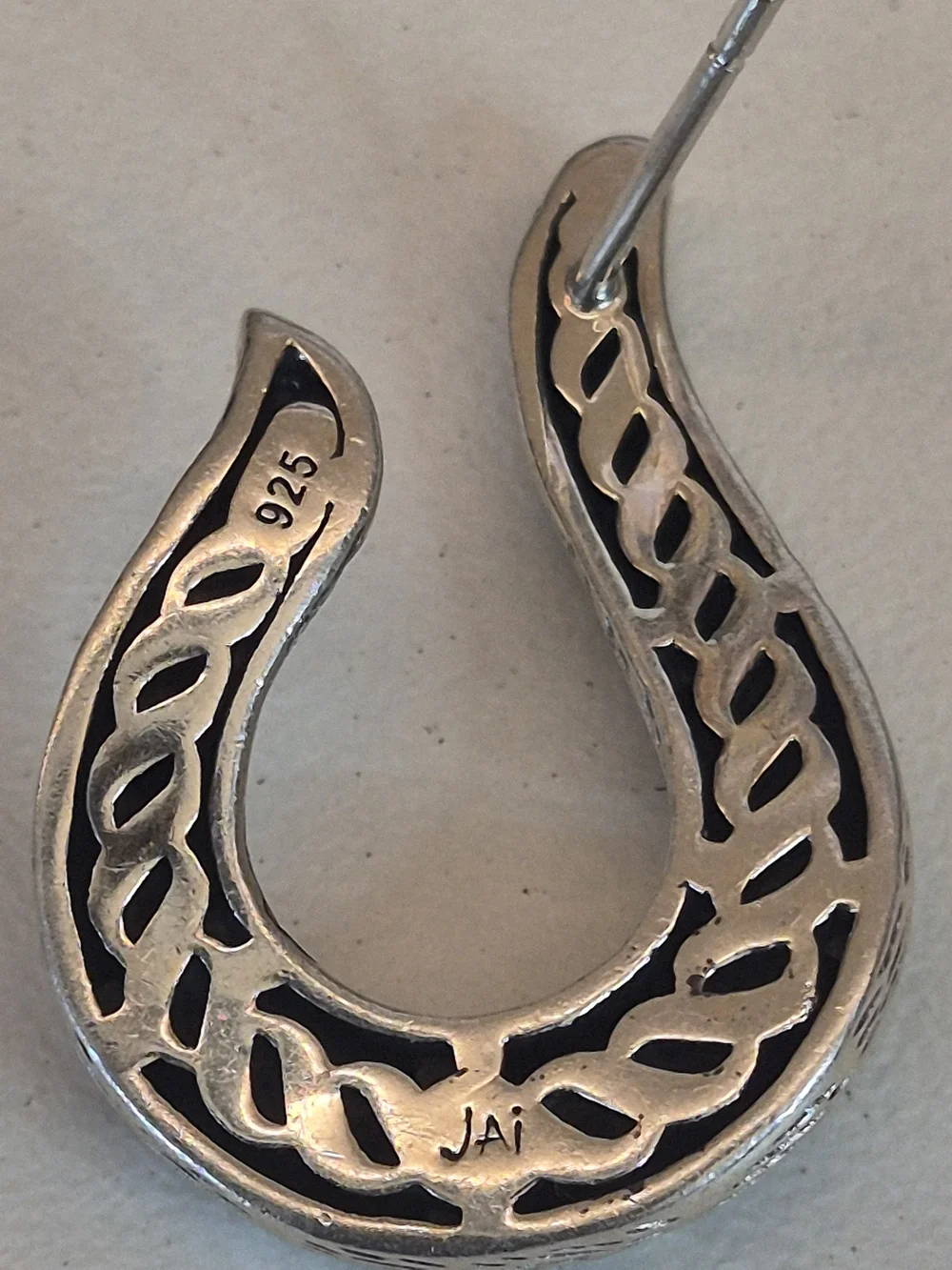 John Hardy JAI Sterling  Silver Textured J Hoop Stud ER.